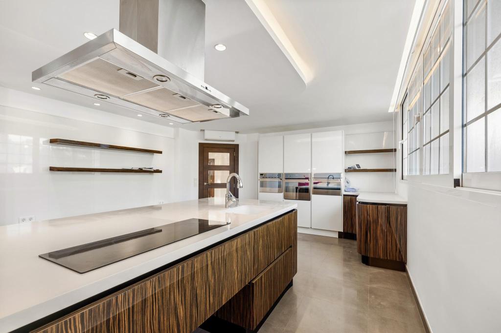 5 bed villa in Alfaz del Pi