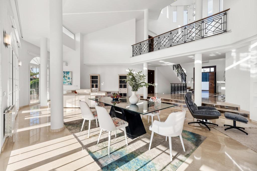 5 bed villa in Alfaz del Pi