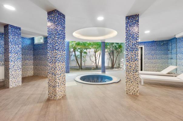 5 bed villa in Alfaz del Pi