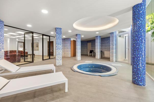 5 bed villa in Alfaz del Pi