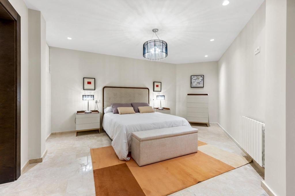 5 bed villa in Alfaz del Pi