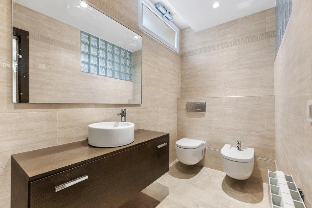 5 bed villa in Alfaz del Pi