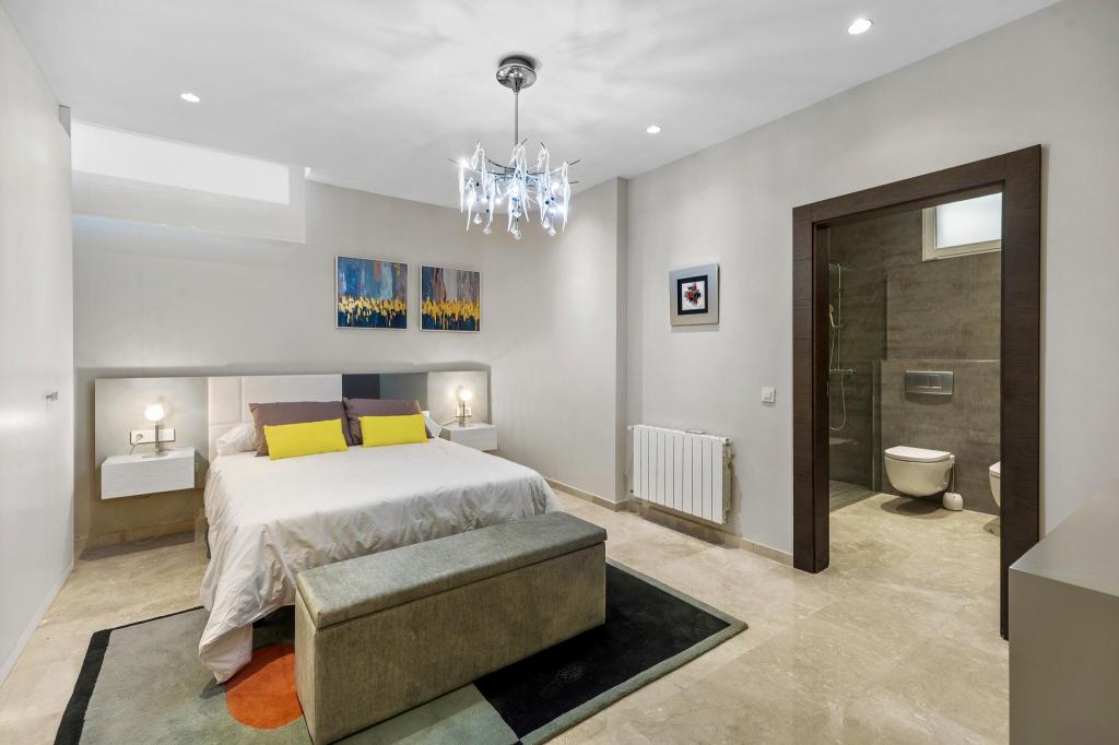 5 bed villa in Alfaz del Pi