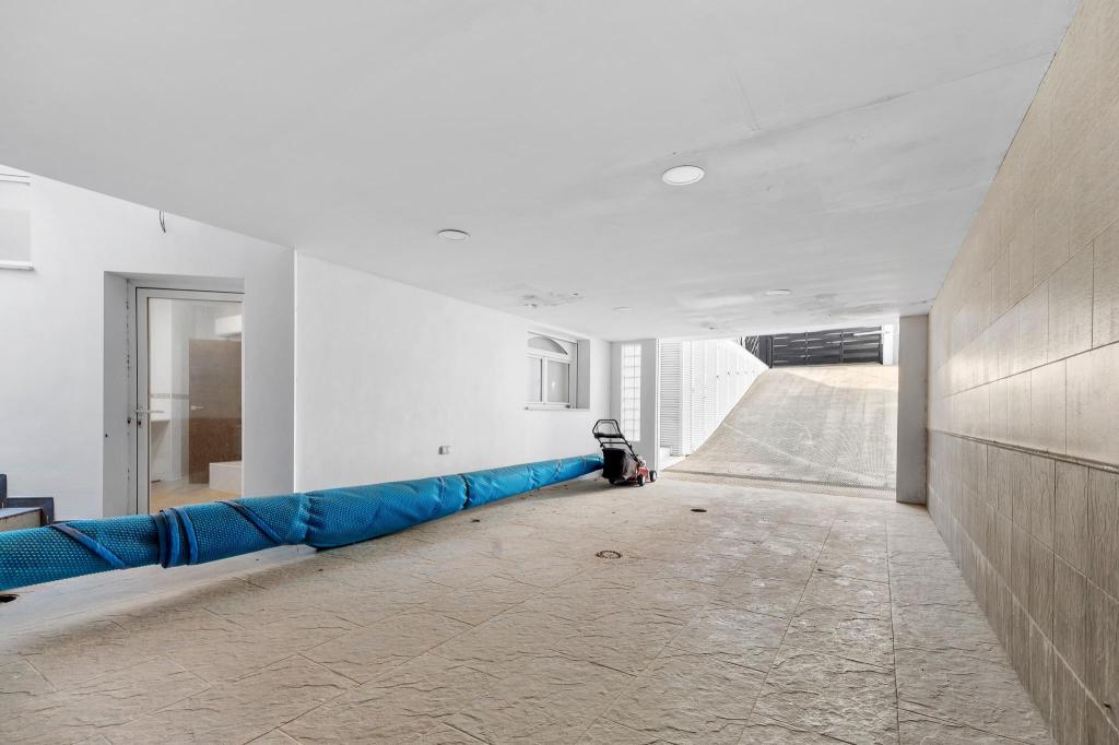 5 bed villa in Alfaz del Pi