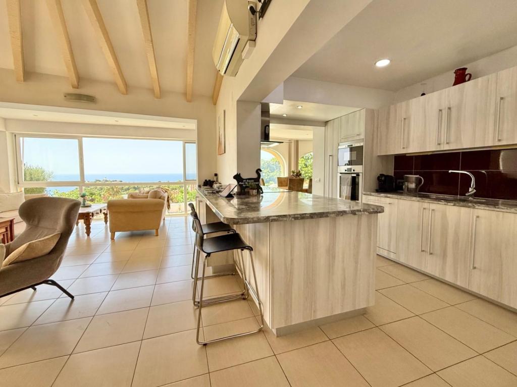 5 bed villa in Jávea