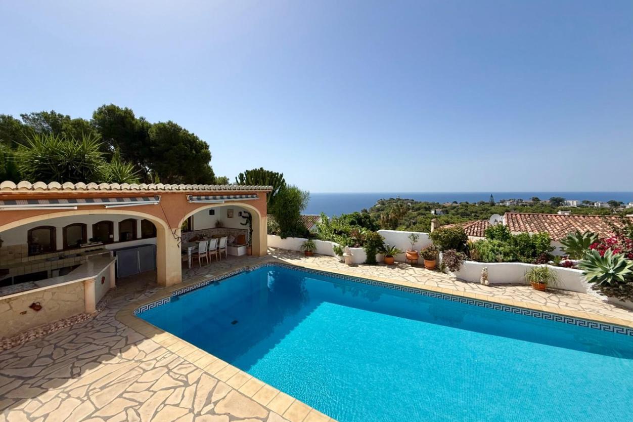 5 bed villa in Jávea
