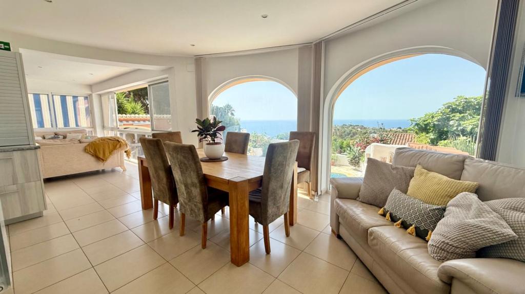 5 bed villa in Jávea