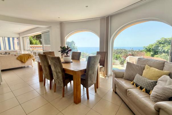 5 bed villa in Jávea