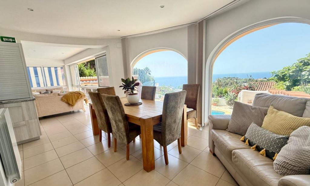 5 bed villa in Jávea