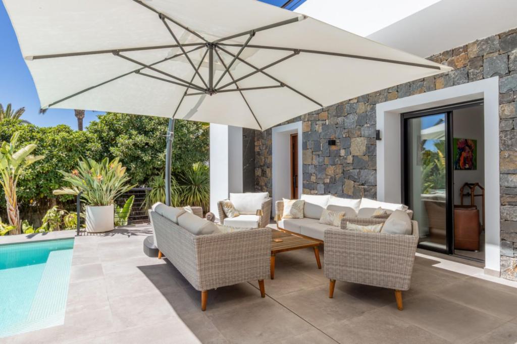 3 bed villas in Moraira