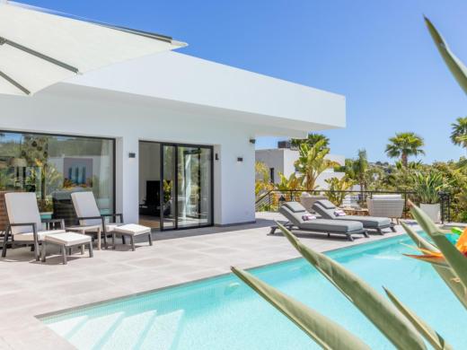 3 bed villas in Moraira
