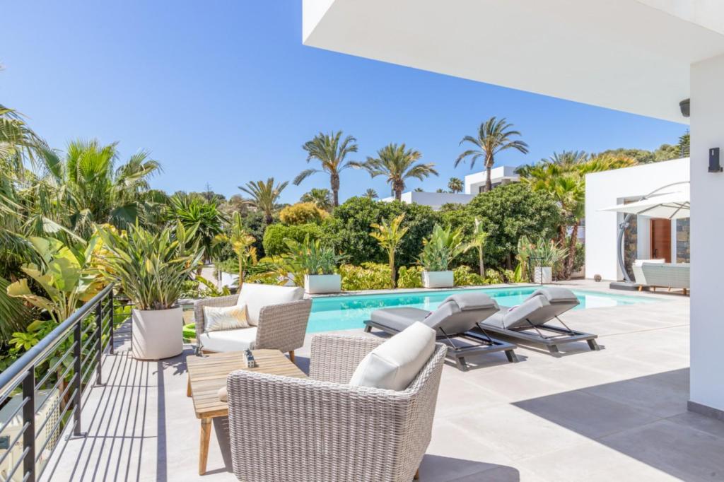 3 bed villas in Moraira
