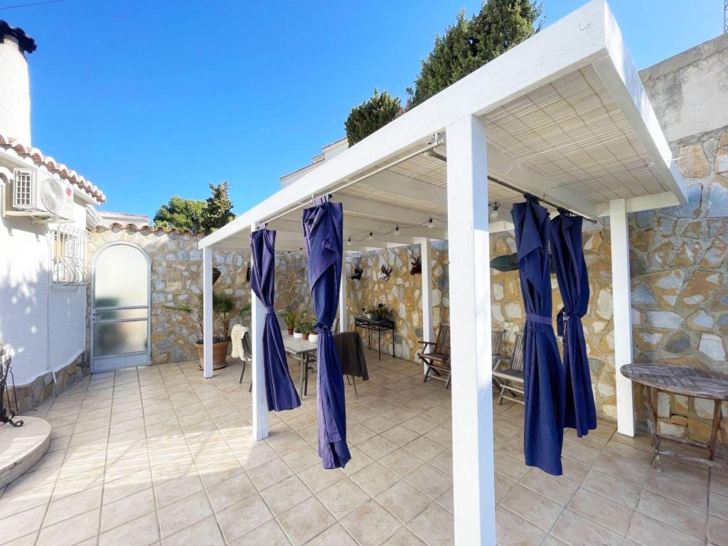 4 bed casa / chalet in Calpe