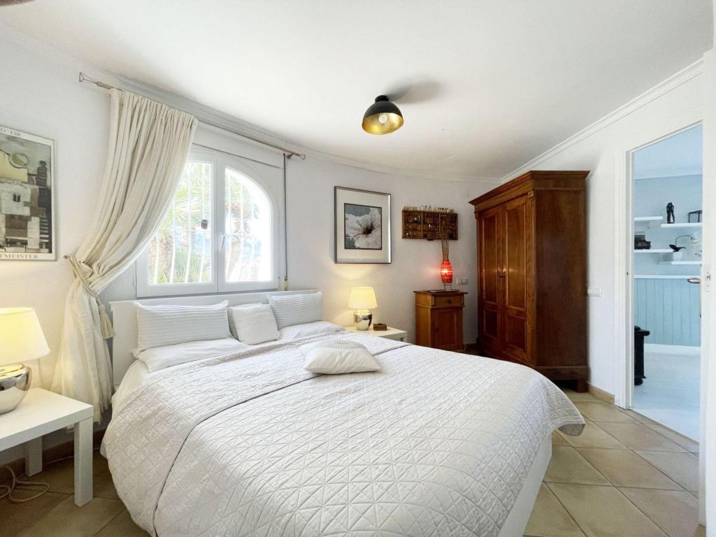4 bed casa / chalet in Calpe
