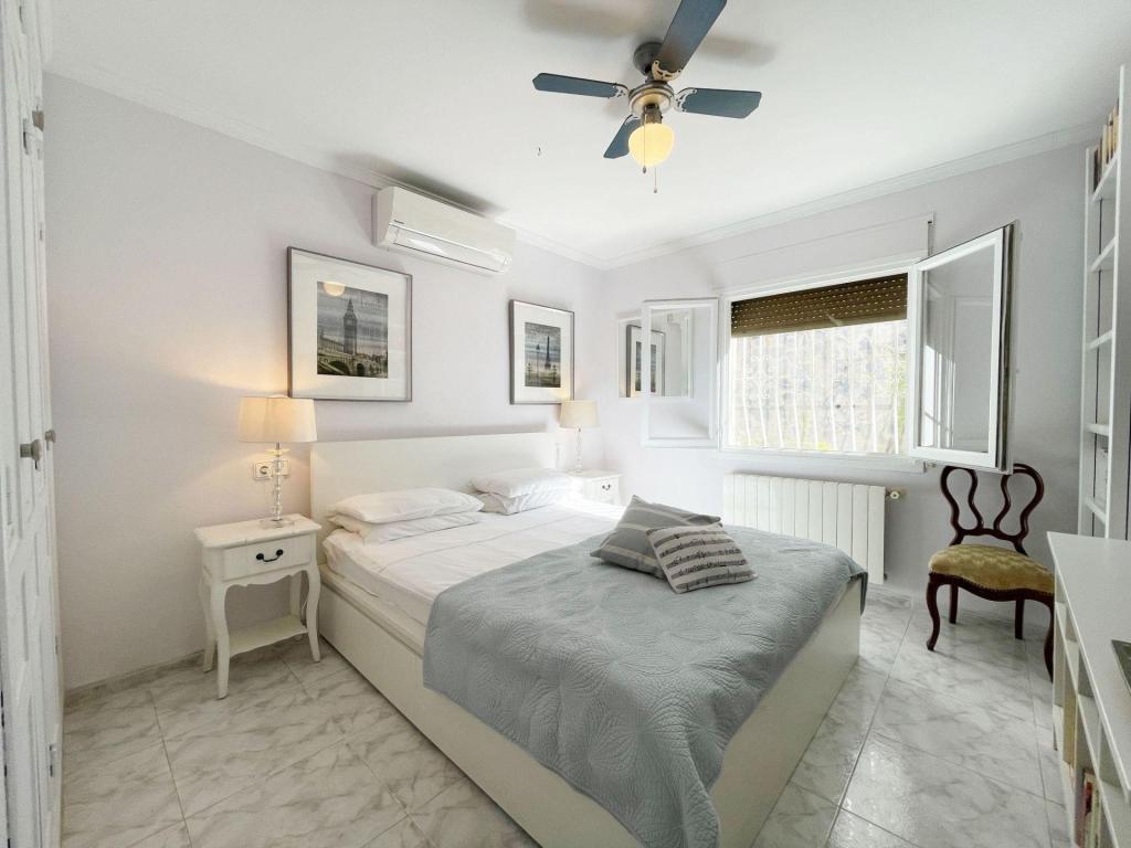 4 bed casa / chalet in Calpe