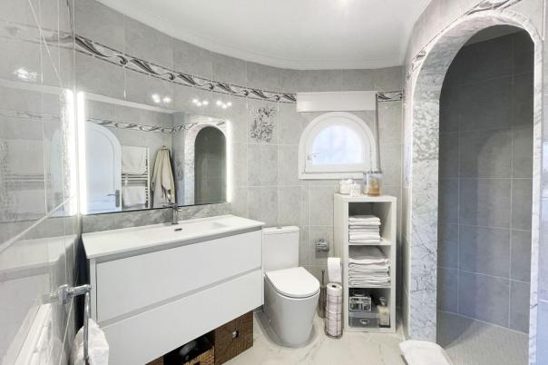 4 bed casa / chalet in Calpe