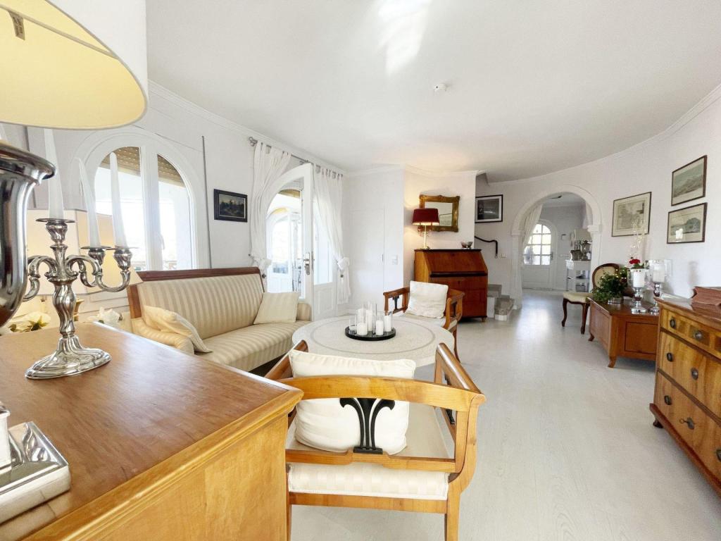 4 bed casa / chalet in Calpe