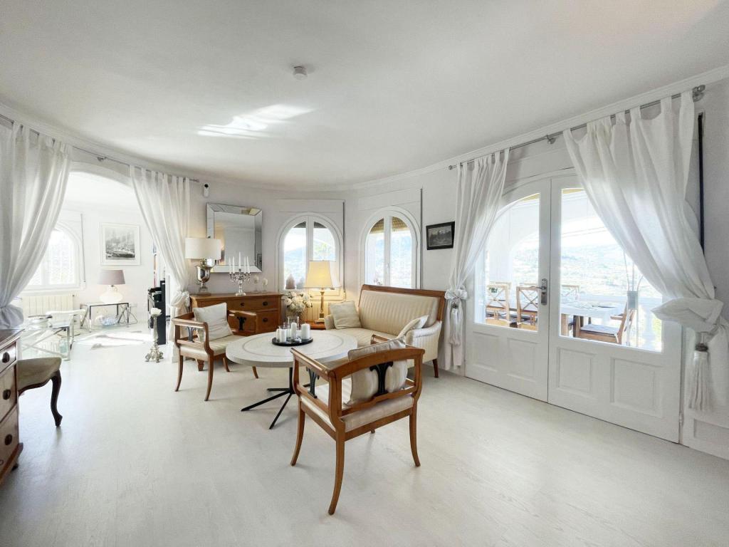 4 bed casa / chalet in Calpe