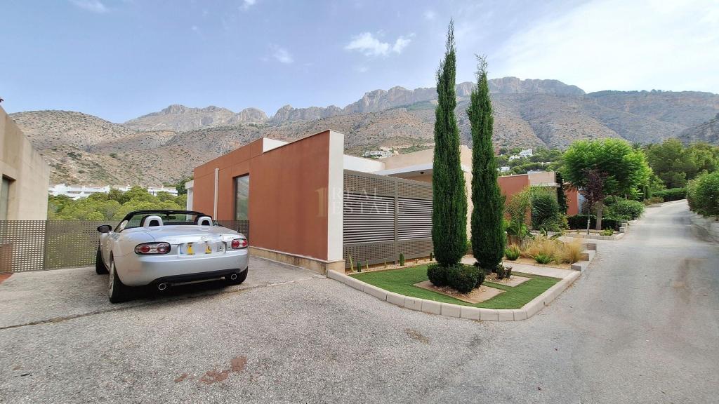 3 bed villa in Altea