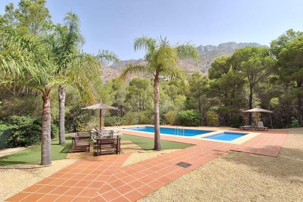 3 bed villa in Altea