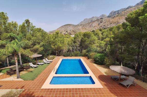 3 bed villa in Altea