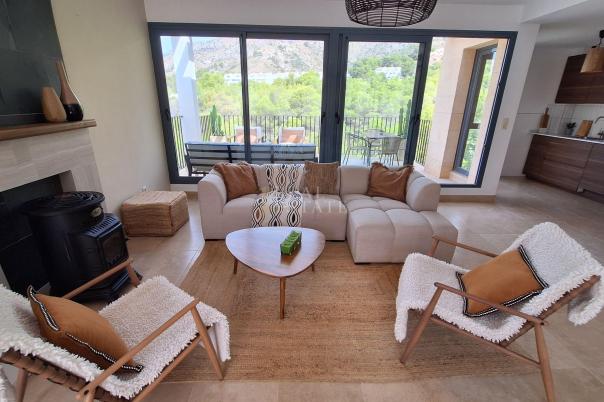 3 bed villa in Altea