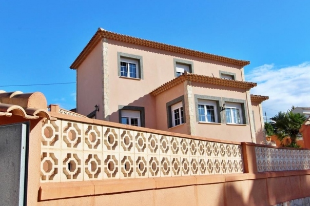 5 bed villa in Calpe
