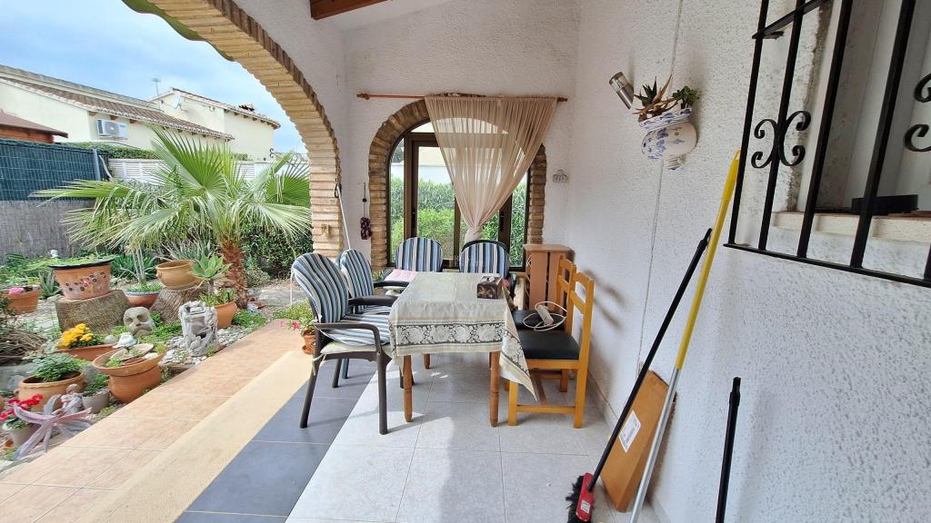 2 bed villa in Poblets (els)