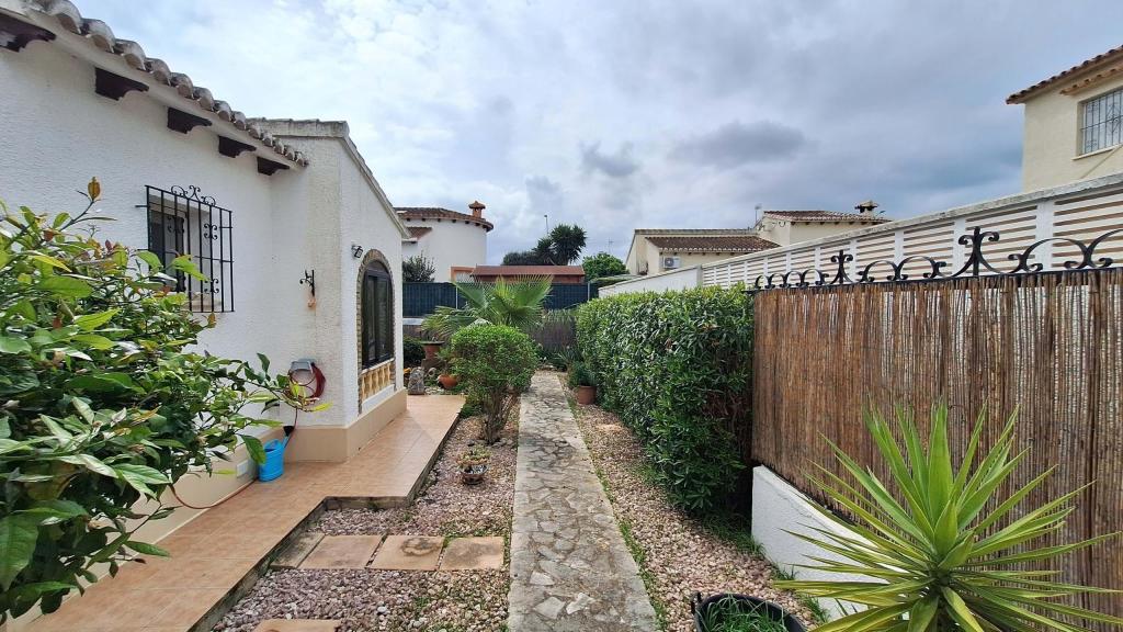 2 bed villa in Poblets (els)