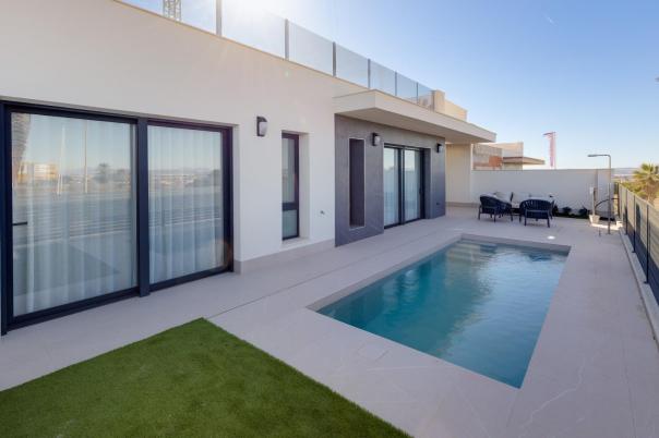 3 bed villa in Torrevieja