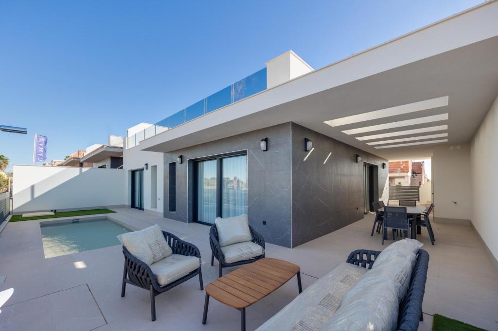 3 bed villa in Torrevieja