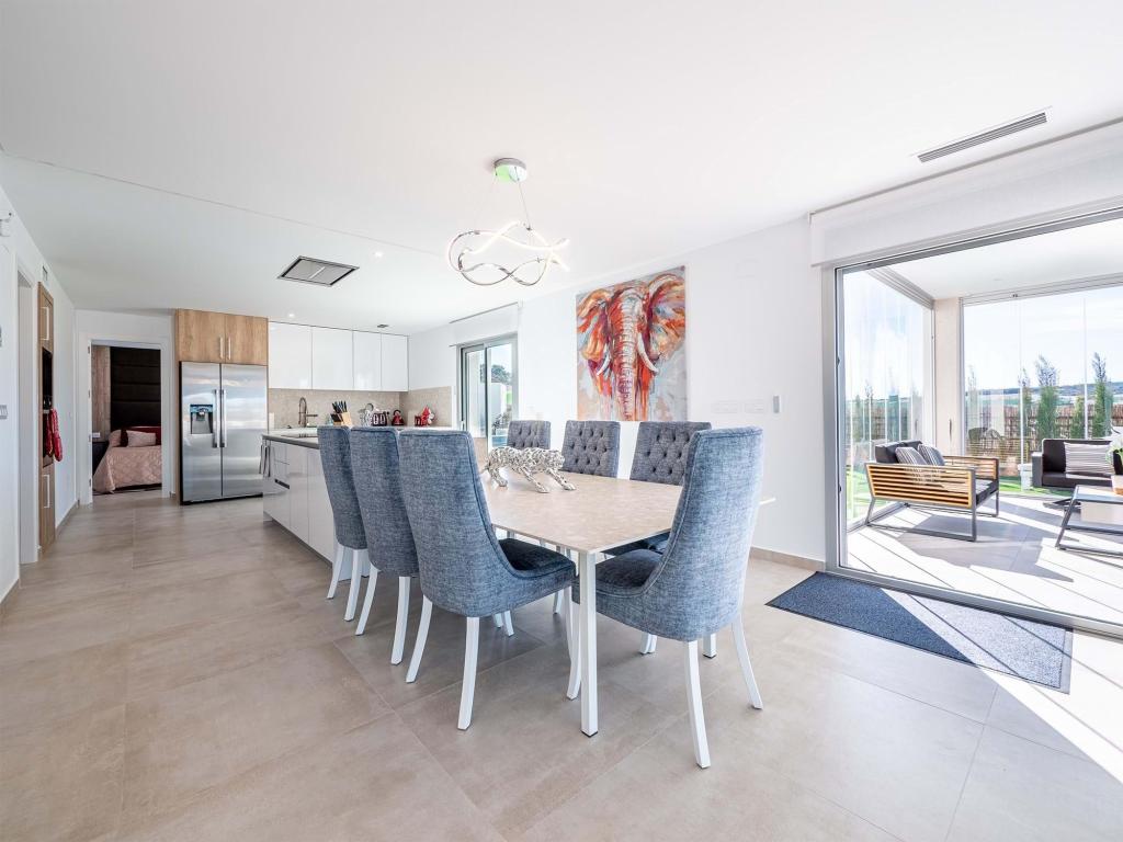 4 bed villa in Algorfa