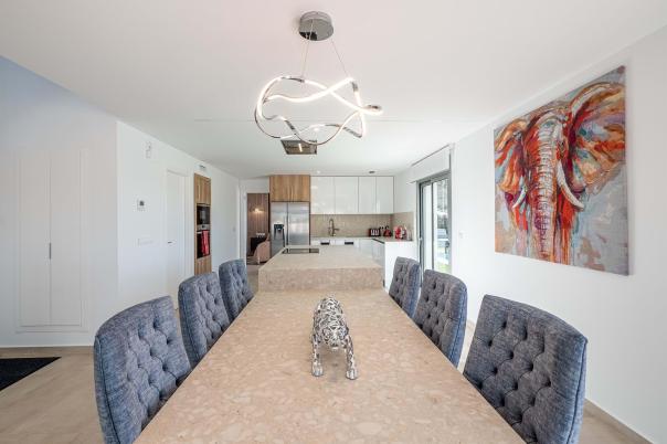 4 bed villa in Algorfa