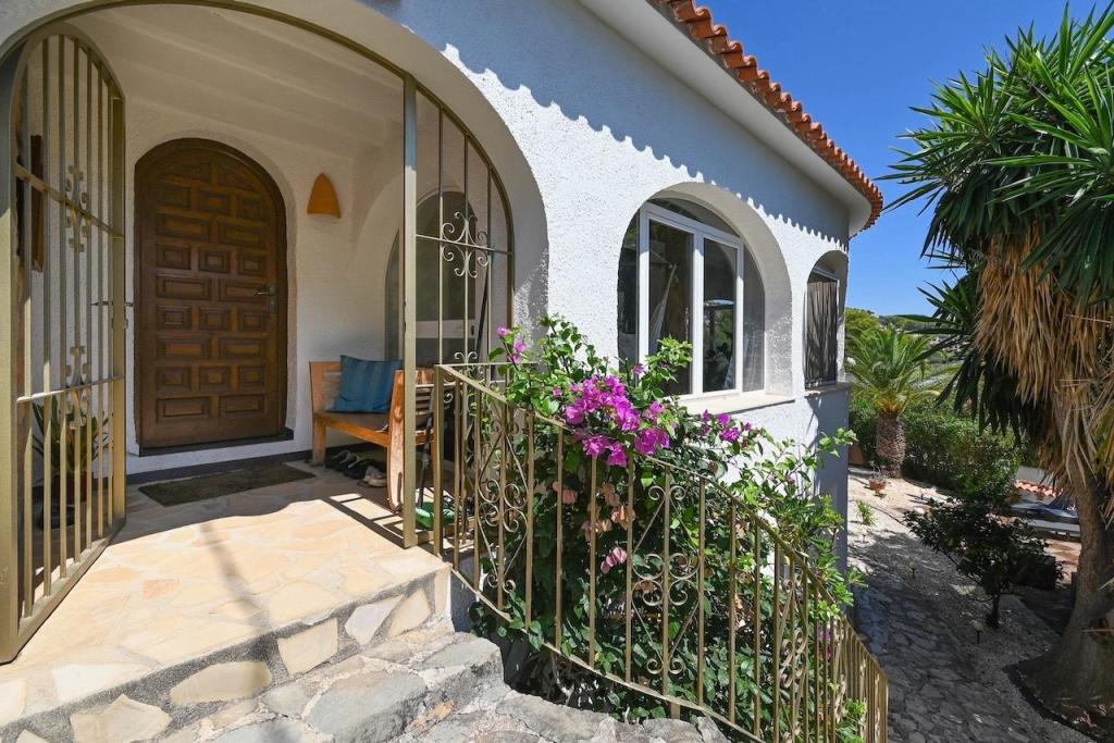 5 bed villas in Benissa