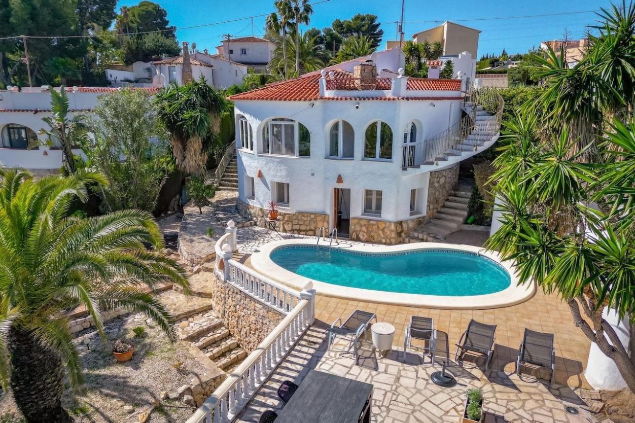 5 bed villas in Benissa