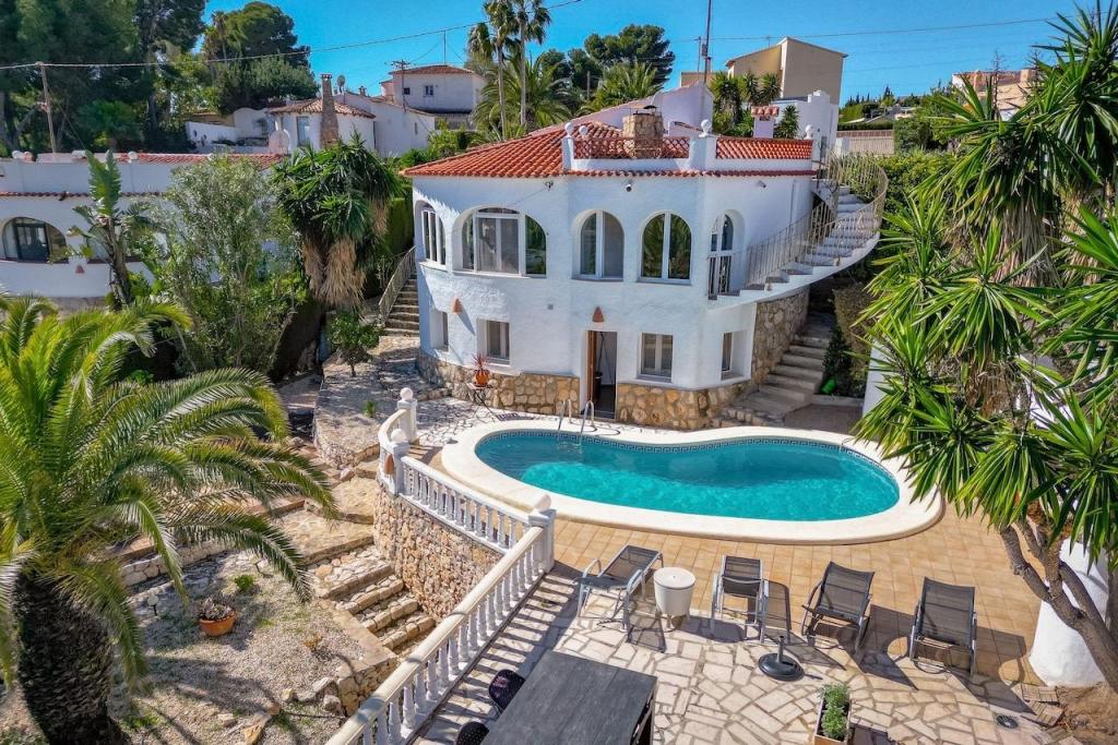 5 bed villas in Benissa