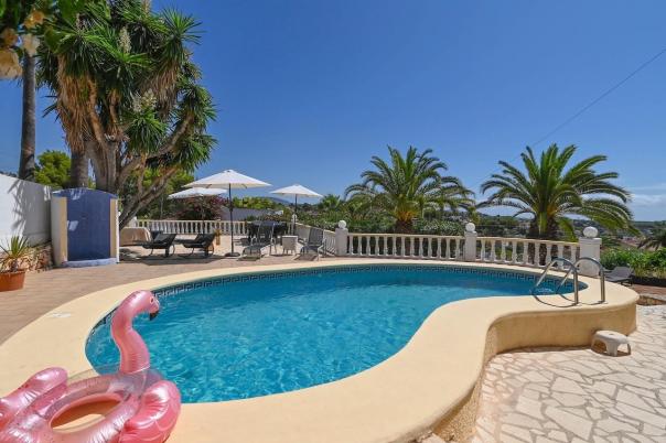 5 bed villas in Benissa