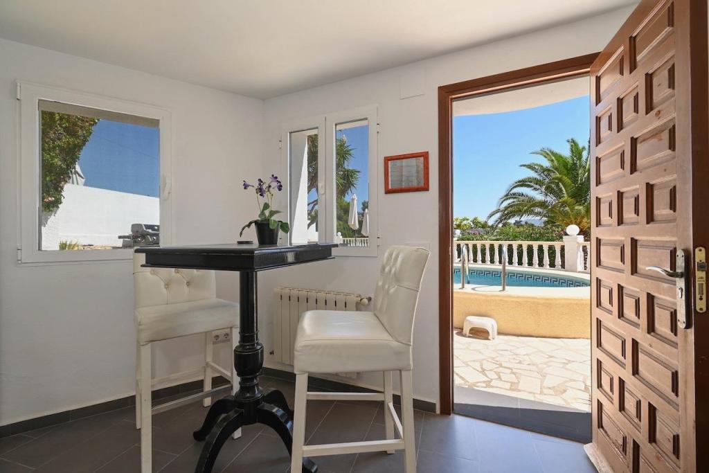 5 bed villas in Benissa