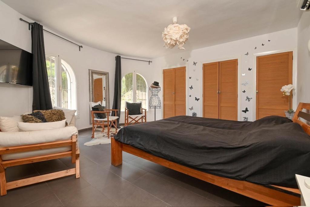 5 bed villas in Benissa