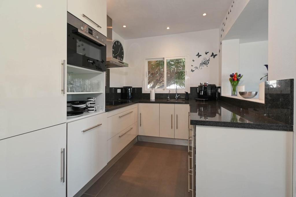 5 bed villas in Benissa