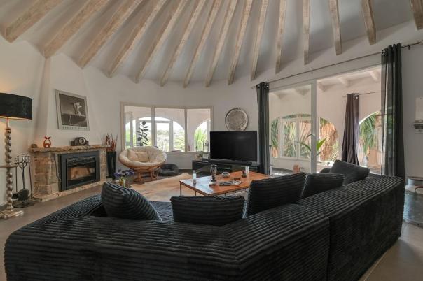 5 bed villas in Benissa