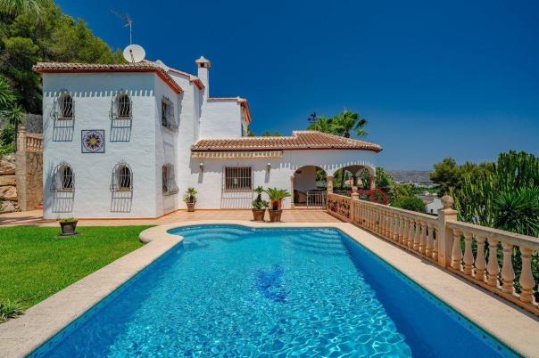 4 bed casa / chalet in Jávea