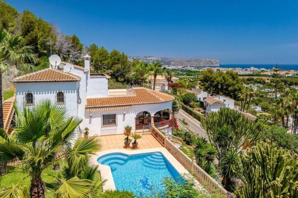 4 bed casa / chalet in Jávea