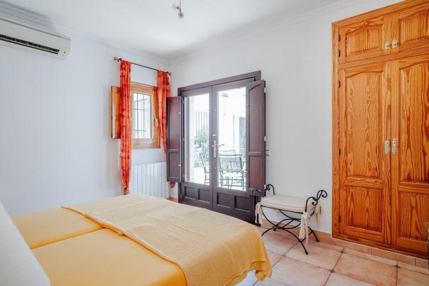 4 bed casa / chalet in Jávea