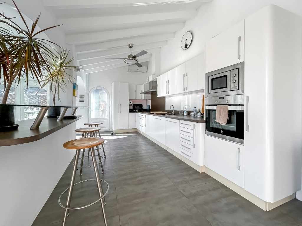 5 bed villa in Denia
