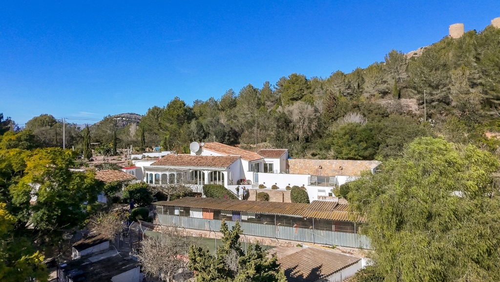 5 bed villa in Denia