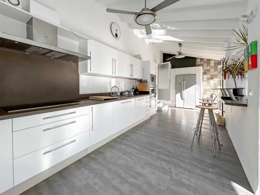 5 bed villa in Denia