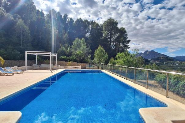 4 bed villa in Parcent