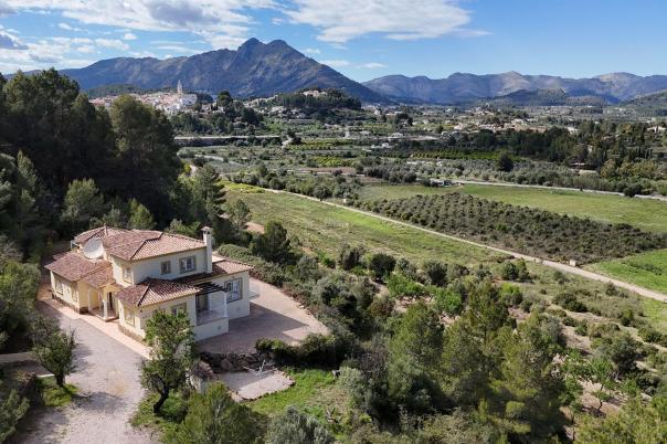 4 bed villa in Parcent