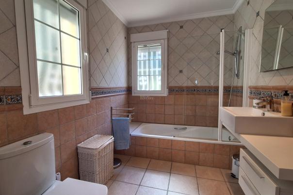 4 bed villa in Parcent